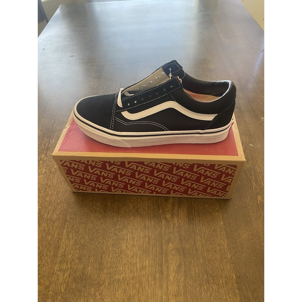 Vans Old Skool Black White Sneakers Mens 7.5 Womens 9 VN000D3HY28
